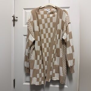 Anniewear Los Angeles Beige and White Checkered Cardigan